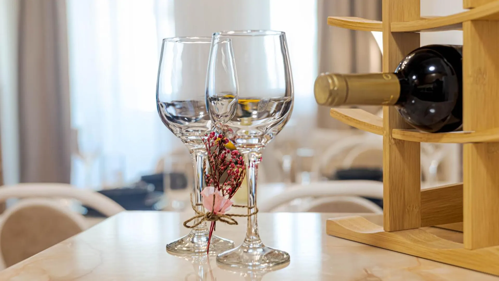 1Br Apartment 8 Mins To Beach With Free Street Parking Варна